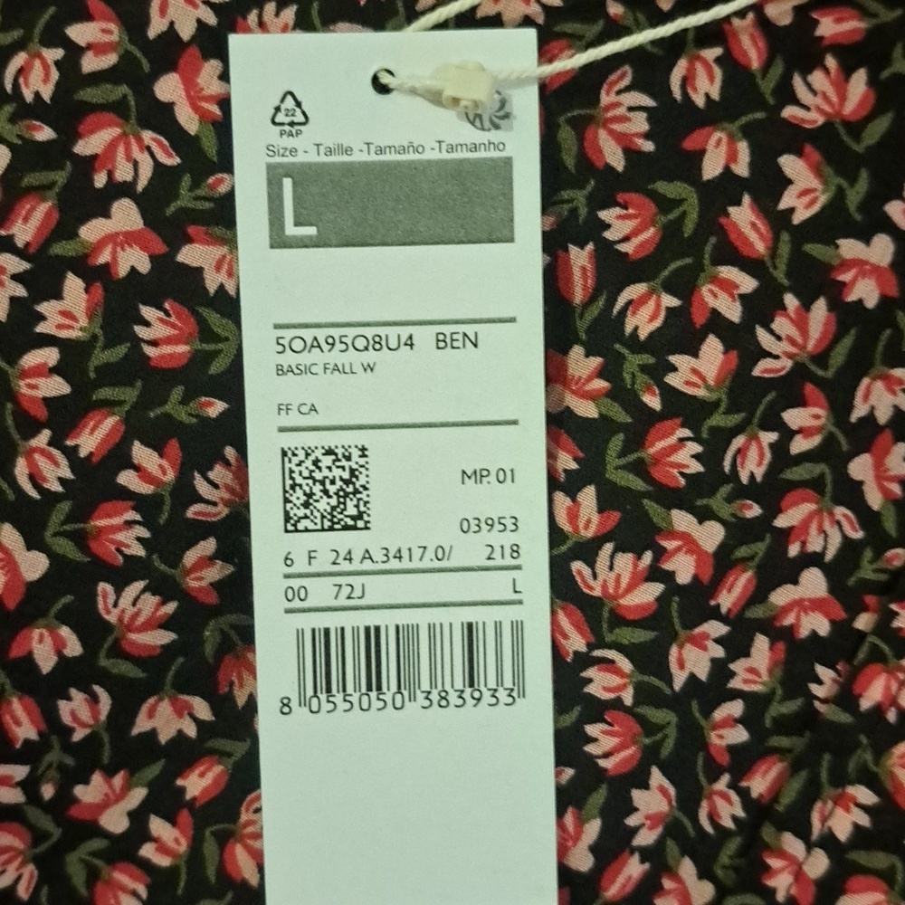 United Colors Of Benetton Floral Print Ladies Shirt - Black and Pink Sz Large - Picture 7 of 7